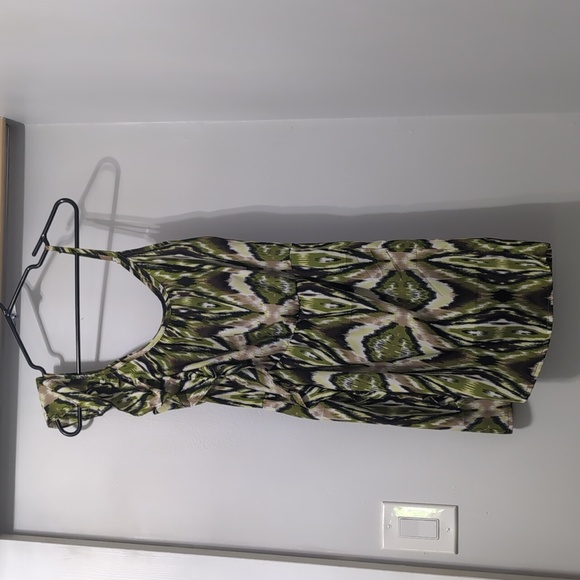 Dress, size Med - Picture 2 of 5